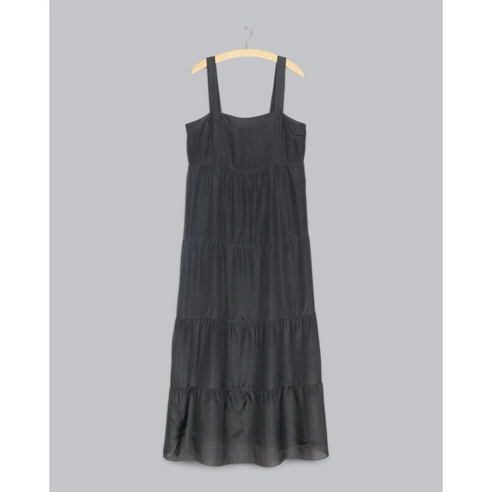 Eileen Fisher 100% silk Black Sleeveless tiered midi Dress women’s size medium P